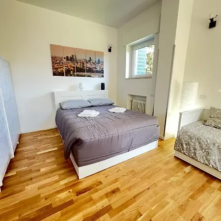 Apartment Nice And Comfy : Central Area Of *