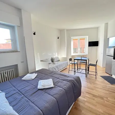 Apartment Nice And Comfy : Central Area Of *